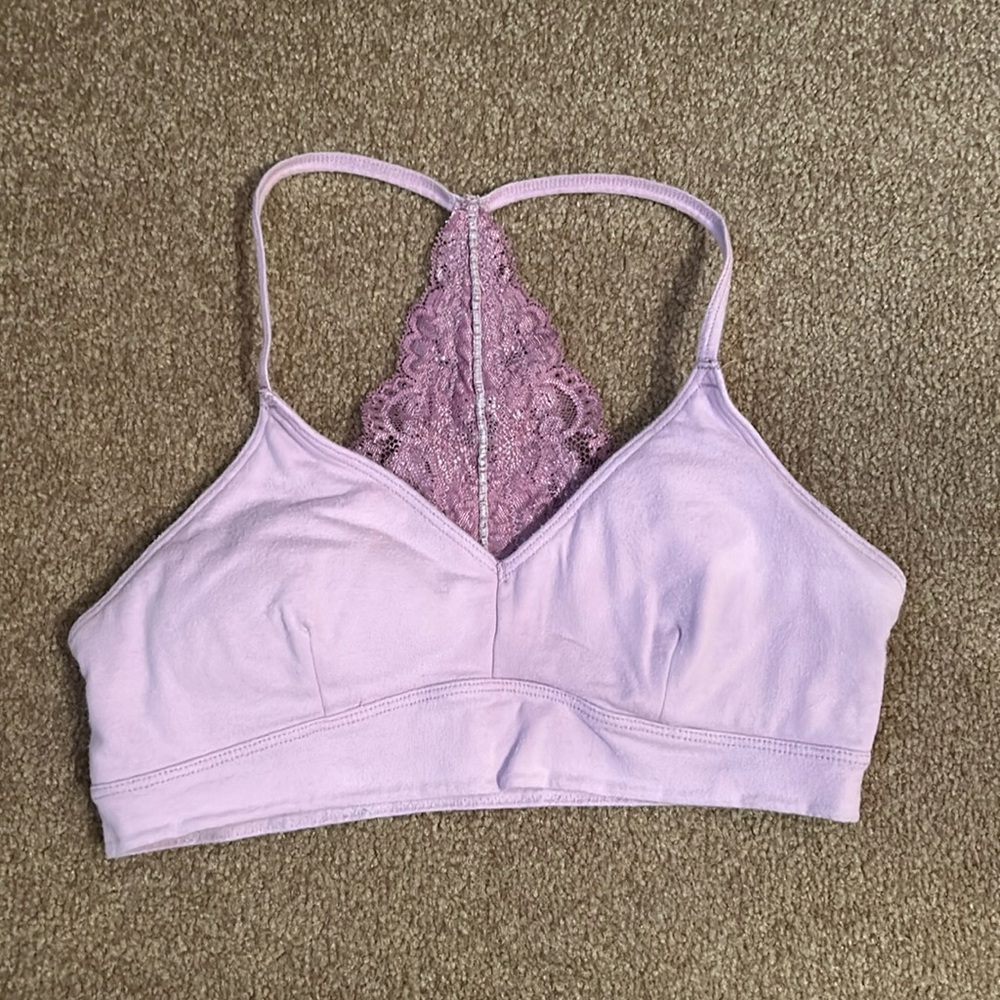 Oh so soft lace racer back sports bra